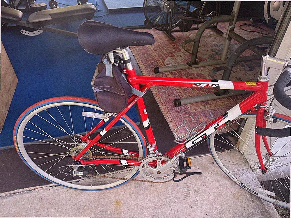 2001 GT ZR 5.0 Road Racing Bicycle, Red- Great condition
