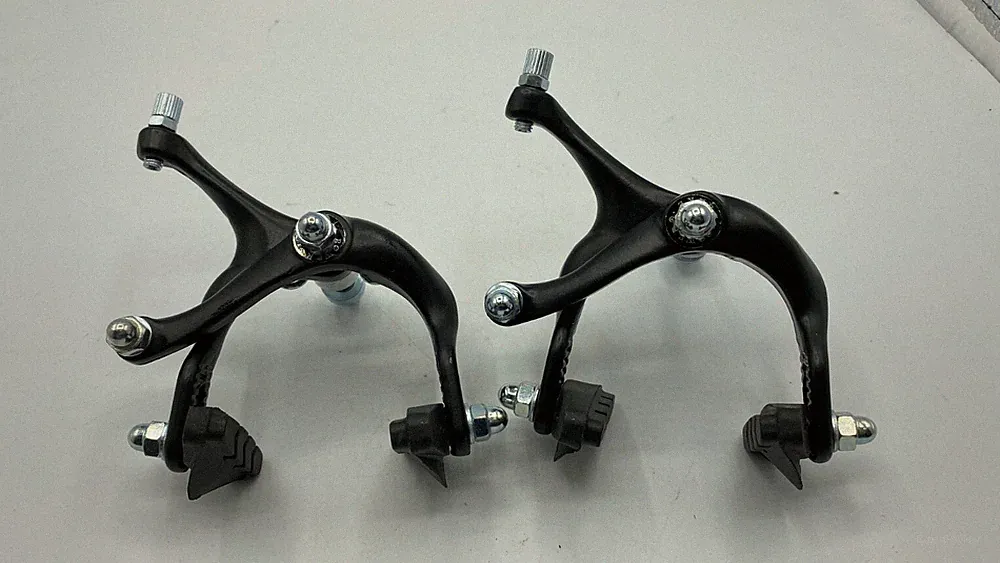 PAIR 700C ROAD BIKE BICYCLE ALUMINUM SIDE PULL CALIPER BRAKE FRONT + REAR BLACK