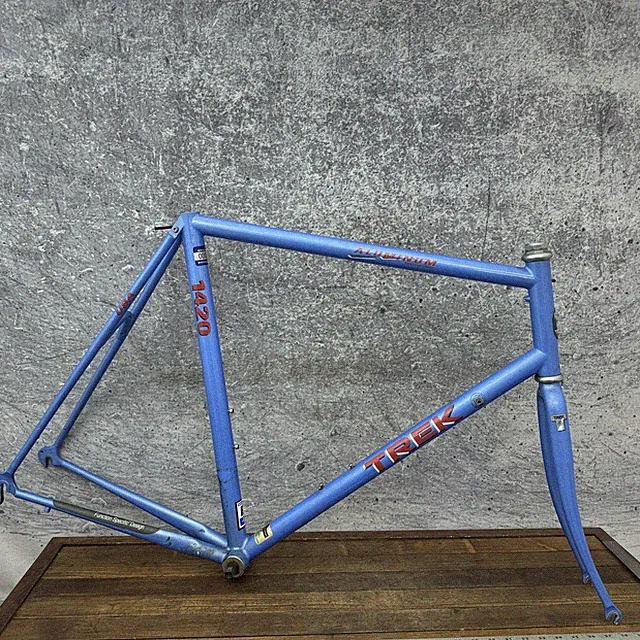 Vintage Trek 1420 Aluminum Road Bike Frame 61cm Blue Easton 700c 126mm Tall