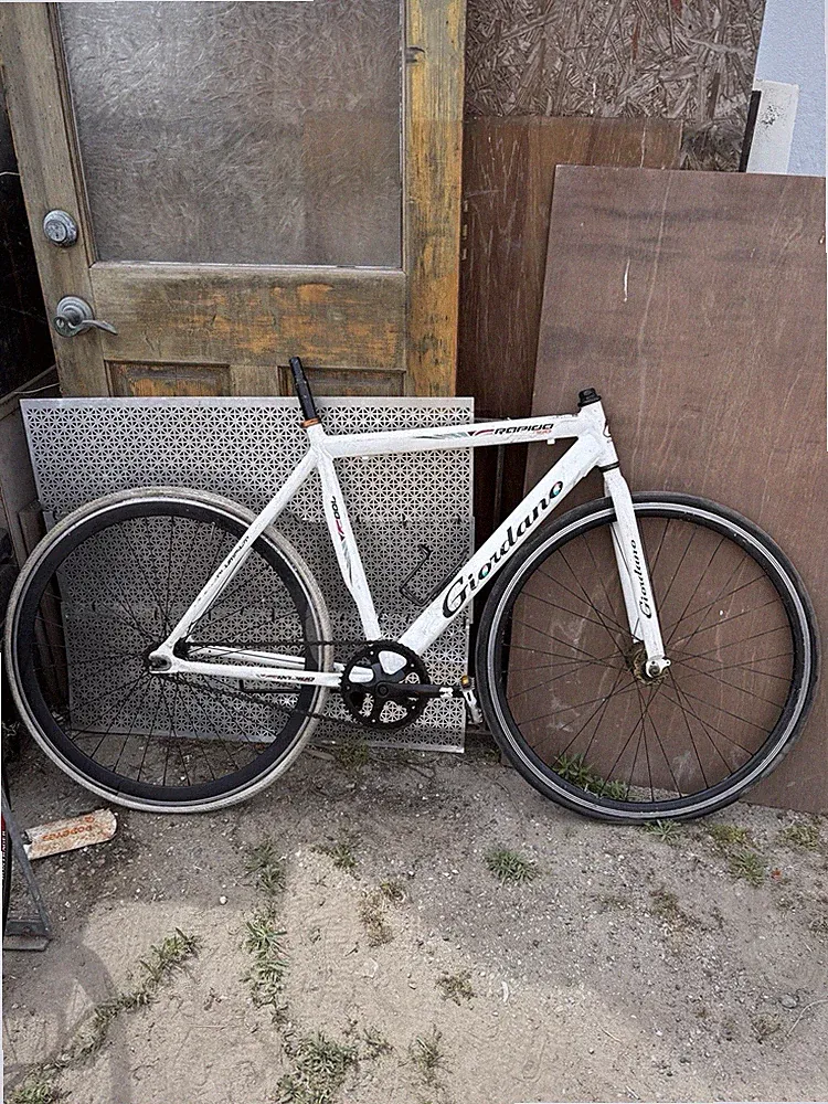 White Giordano Rapido 700 Aluminum Frame 1 Speed Bicycle